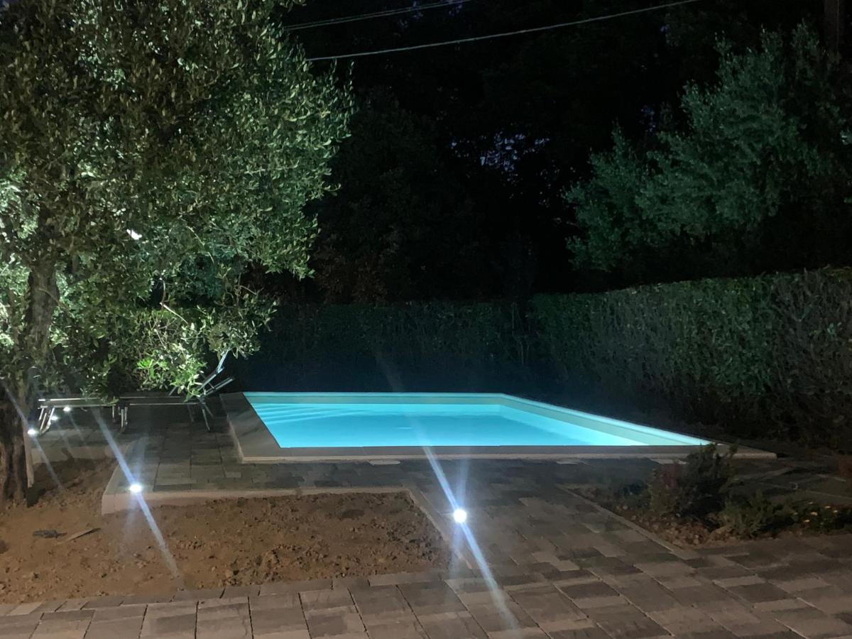 شقة Locazione Turistica Casa Olivo فيوتشيتشيو المظهر الخارجي الصورة