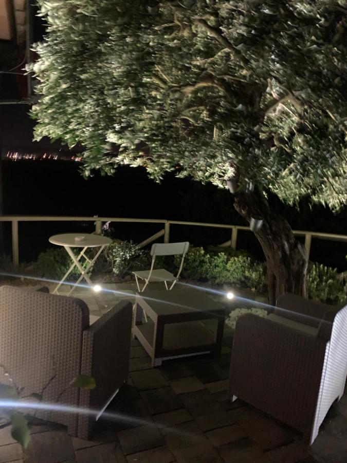 شقة Locazione Turistica Casa Olivo فيوتشيتشيو المظهر الخارجي الصورة