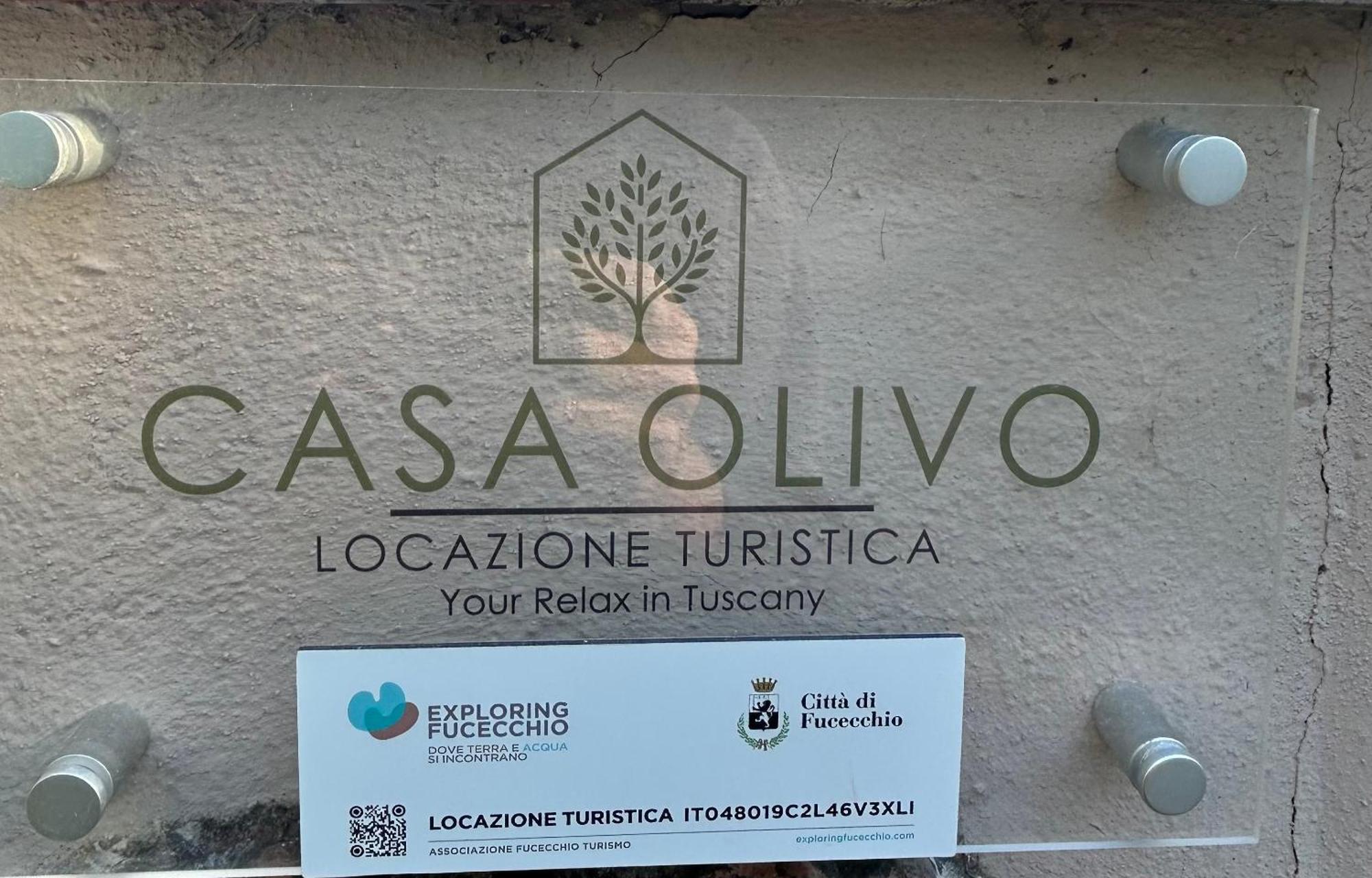 شقة Locazione Turistica Casa Olivo فيوتشيتشيو المظهر الخارجي الصورة