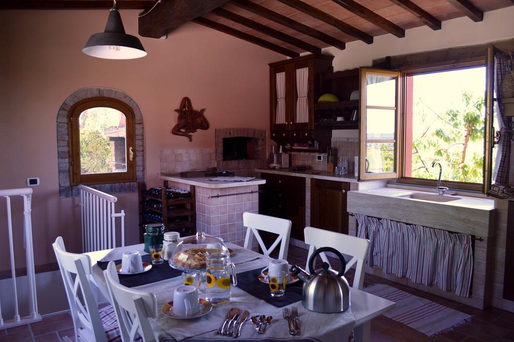 شقة Locazione Turistica Casa Olivo فيوتشيتشيو المظهر الخارجي الصورة