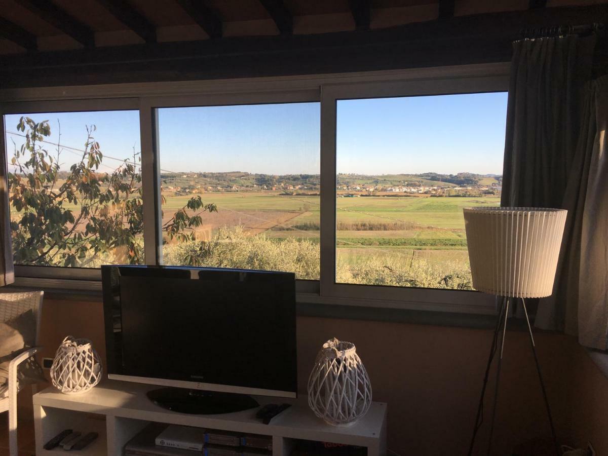 شقة Locazione Turistica Casa Olivo فيوتشيتشيو المظهر الخارجي الصورة