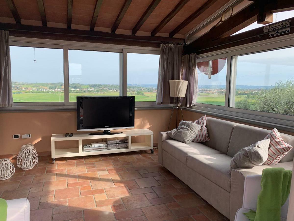 شقة Locazione Turistica Casa Olivo فيوتشيتشيو المظهر الخارجي الصورة
